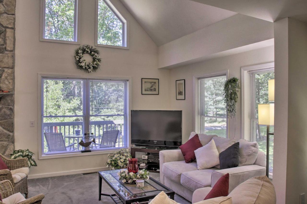 Spacious Home With Deck, Grill And Delaware River View Callicoon Exterior foto